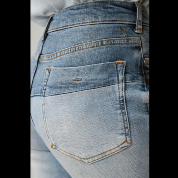 Brand New The Annie High-Rise Straight-Leg Jeans by Pilcro - Picture 4 of 13